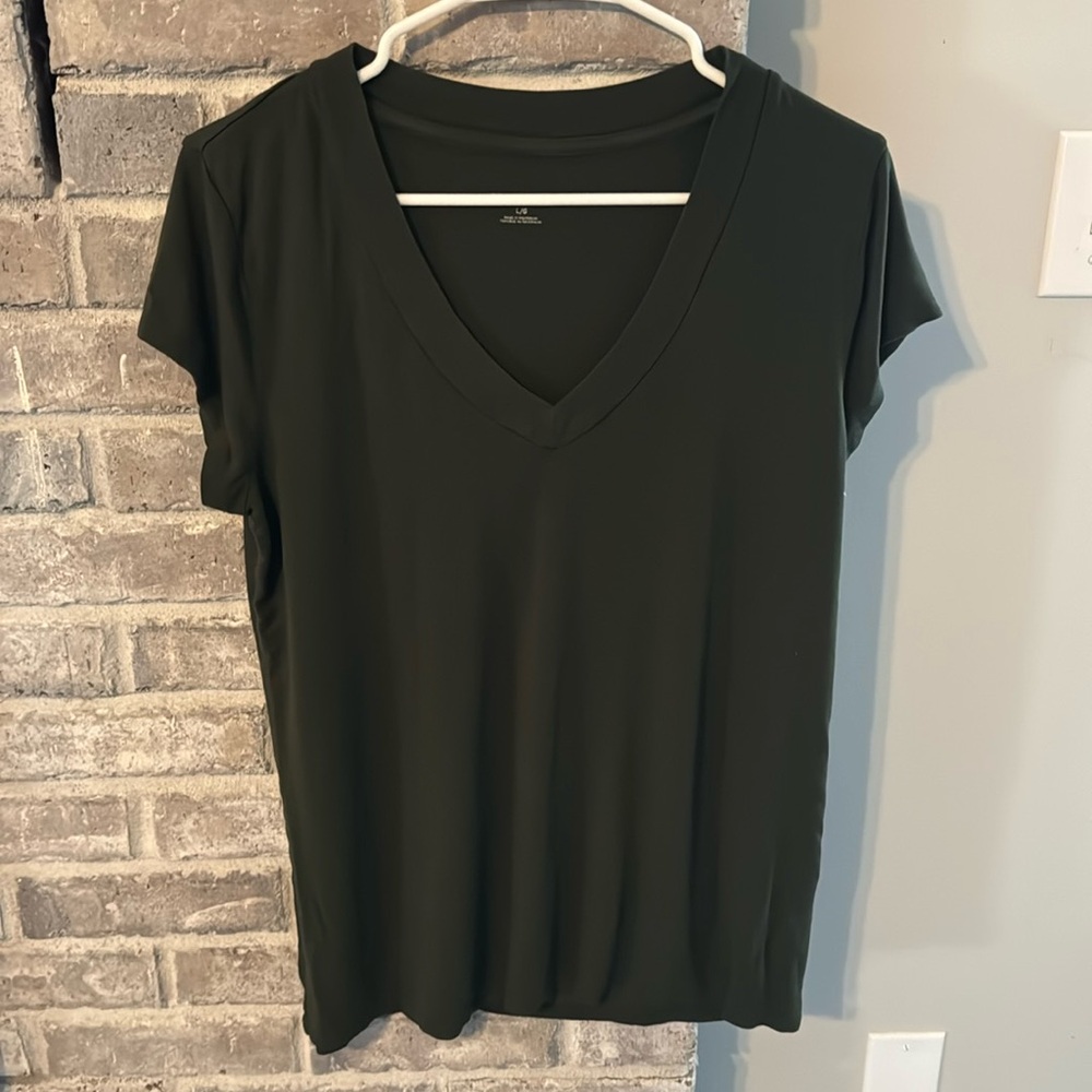 Dark olive green merona L women’s short sleeve tee